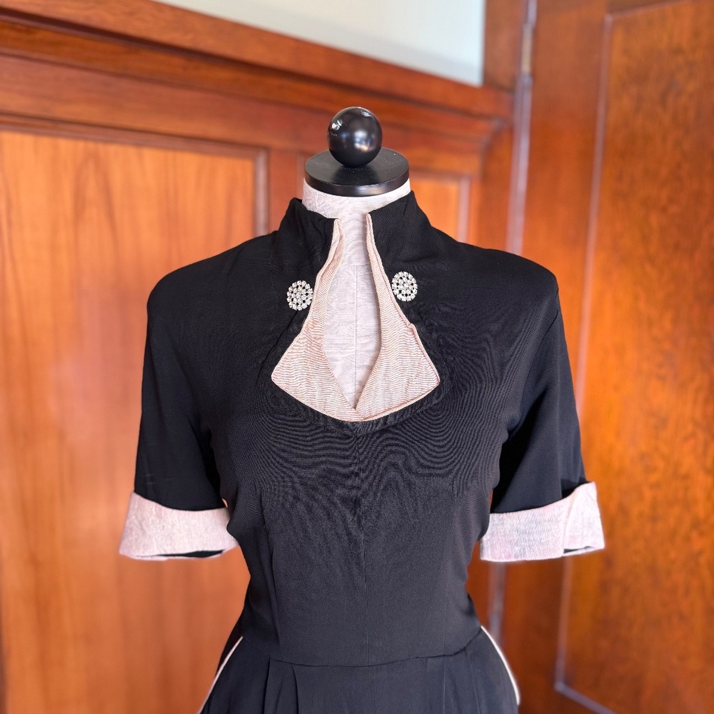 Vintage 40s 50s Black Cocktail Evening Dress w/ White Gold Lurex Rhinestones, XL - Picture 3 of 9